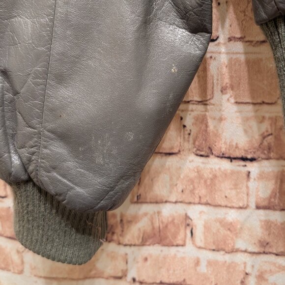 Members Only Leather Iconic Bomber Jacket Vintage Full Zip Size 40 - Picture 10 of 15
